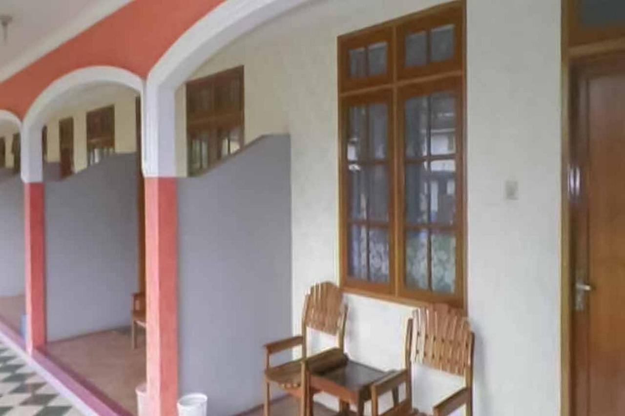 Hotel Puspa Sari Redpartner Чиатер Экстерьер фото