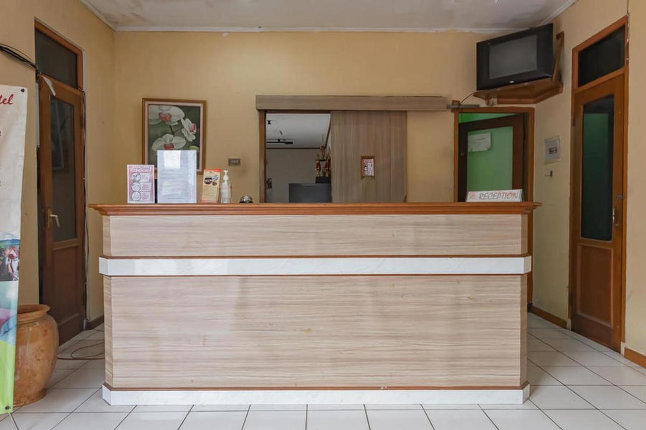 Hotel Puspa Sari Redpartner Чиатер Экстерьер фото