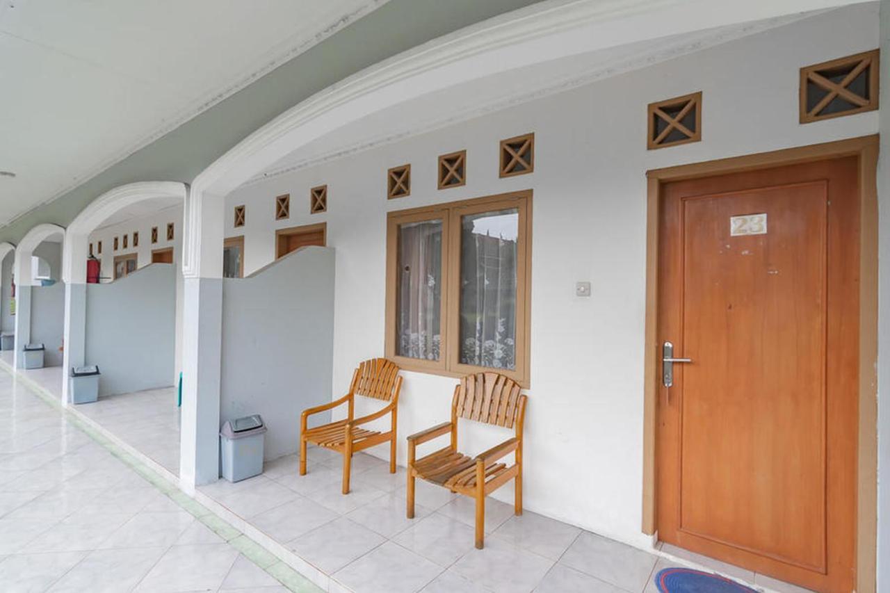 Hotel Puspa Sari Redpartner Чиатер Экстерьер фото