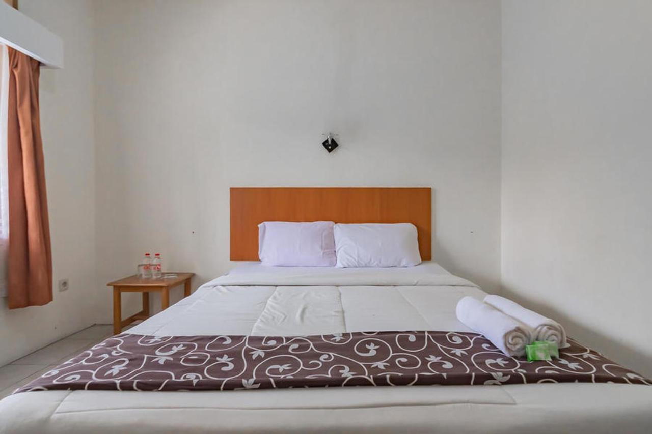 Hotel Puspa Sari Redpartner Чиатер Экстерьер фото